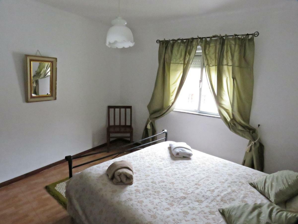 فيلا Casa Eira Do Povo Vale de Colmeias المظهر الخارجي الصورة